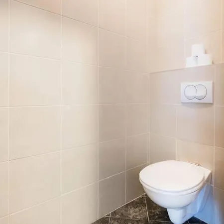 Appartement Stylish With Balcony In *