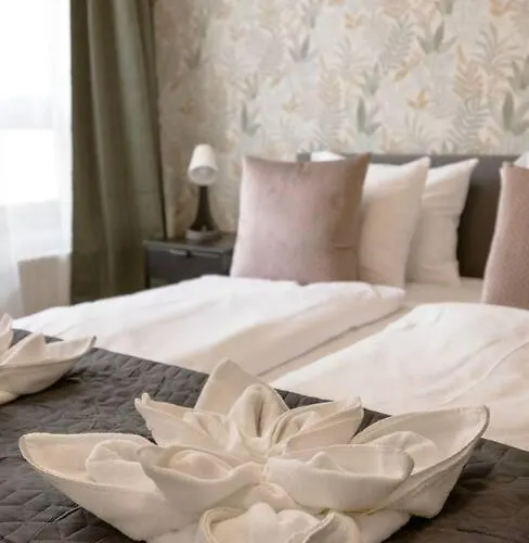 アパート Stylish With Balcony In ブダペスト