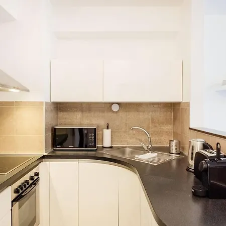 Stylish With Balcony In Appartement Budapest