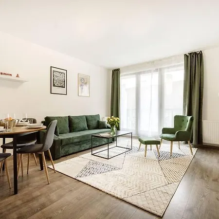 Appartement Stylish With Balcony In